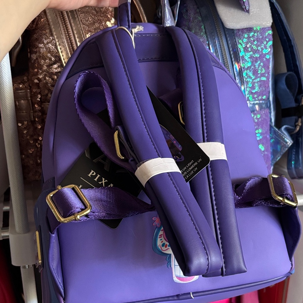 Loungefly Pixar Coco backpack - Picture 3 of 5